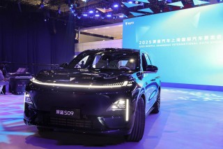 深蓝S09，空间与智驾的魅力——新中产家庭首选座驾