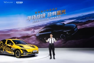 五菱星光2025款携手和平精英，实战利器，年轻人首选座驾！