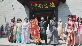 山东淄博五一齐国主题街区穿越之旅，与古代名人齐桓公、管仲的沉浸式互动体验
