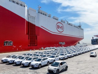 比亚迪冲刺550万辆目标需谨慎的挑战与策略分析
