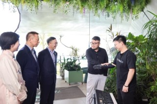 星空下的创业初心与价值使命，张朝阳与嘉宾共话AI机遇与挑战