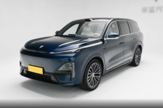 深蓝S09大型SUV，鸿蒙座舱、6座布局，家用首选，超值价格仅23.99万起！