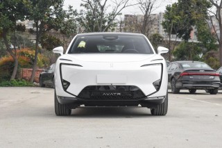 长安联手华为与宁德共创超级续航车，760km超远续航，3.9秒破百，识货者罕见