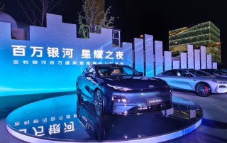 吉利银河星耀8，豪华音响与行政级后排，全新车型惊艳登场！