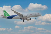 欧洲最大航空公司考虑购买中国C919，欧盟认证成关键，美国反应引发关注