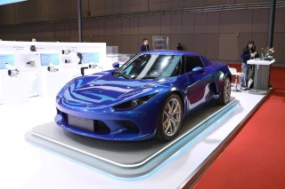 赛道配置齐全！小跑车SC01上市，抢购热潮开启，售价22.98万元起