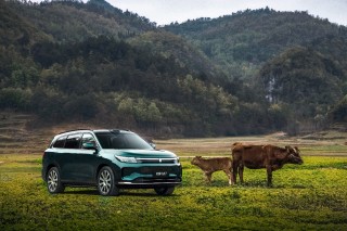 五一购车福利大放送，新M7限时优惠高达6.06万，问界不容错过！